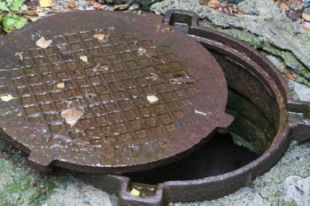 Мирноградских коммунальщиков подозревают в гибели ребенка