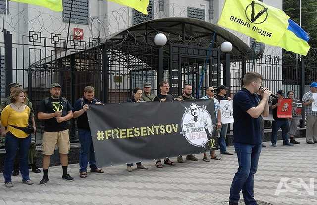 В преддверии ЧМ "Мордору" напомнили о крови невинных на руках