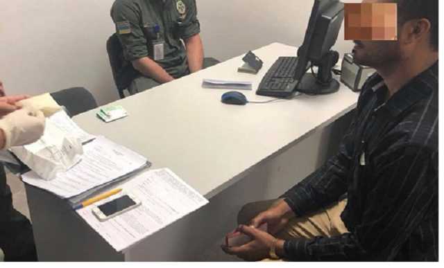 Индиец пытался подкупить пограничника в аэропорту «Борисполь»