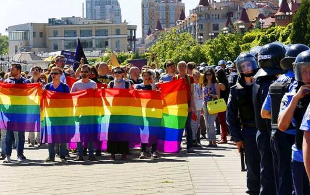 «Это будет сафари»: Радикалы накануне Марша ЛГБТ не будут спать всю ночь