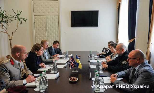 Турчинов: Россия может устроить провокации на Азовском побережье