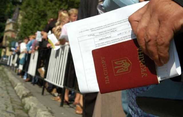 Українці у Польщі заробляють не менше поляків, їм готові платити ще більше – дослідження