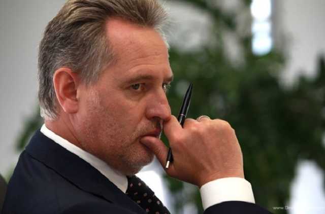 Порошенко поделил с Фирташем 3 миллиарда за липовых потребителей газа