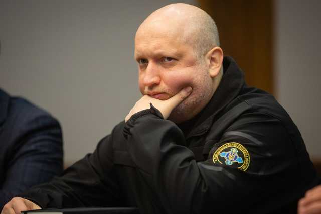 Турчинов придумал, как эффективно защитить Украину от масштабного вторжения России