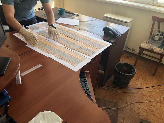 Правоохоронці затримали на хабарі заступника начальника ДФС