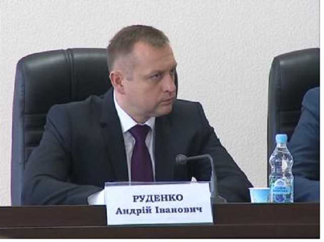 Заммэра Харькова: "Если я один, то меня можно п...здить?"