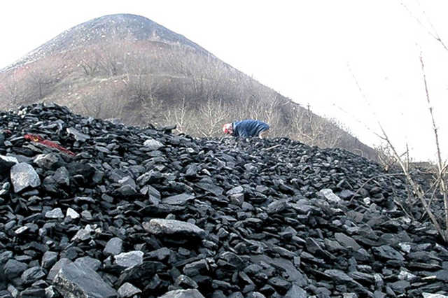 Как в 90-е: журналист рассказал, как живут люди на Донбассе