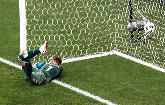 Уругвай разгромил Россию на ЧМ-2018