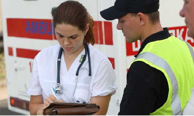 Неотложка по-новому: кареты оборудуют навигаторами, а их водителей научат оказывать помощь