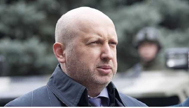Турчинов пообещал превратить Украину в "неприступную крепость"