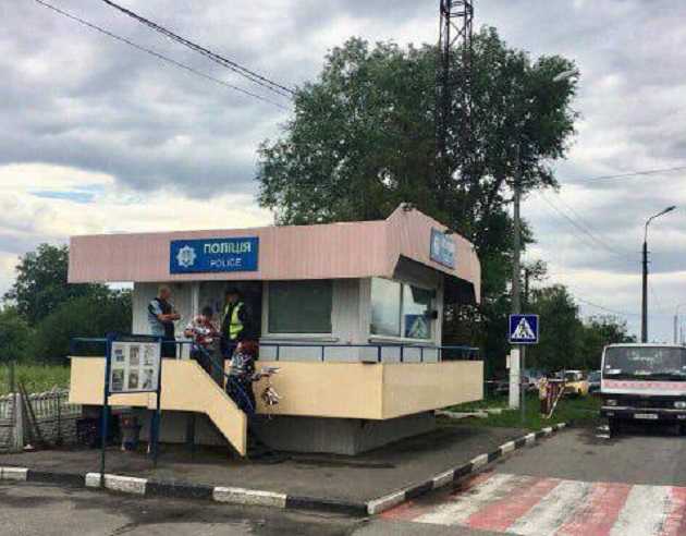 Держали на трассе 11 часов: копы влипли в громкий скандал под Черниговом