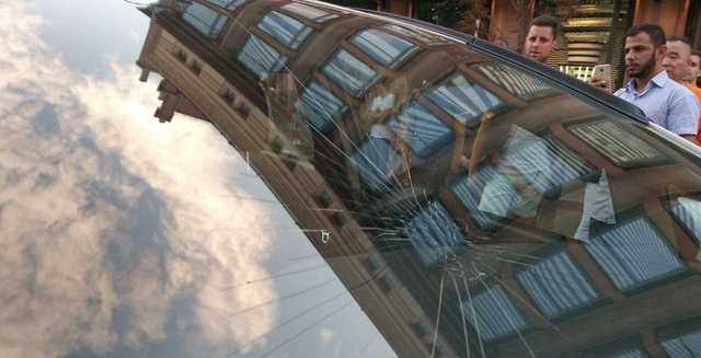 Появилось видео задержания хулигана, который пробежался по головам полиции на Крещатике