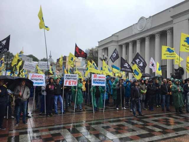 Против евроблях запустили «карательный маховик»: водители уже готовят ответ