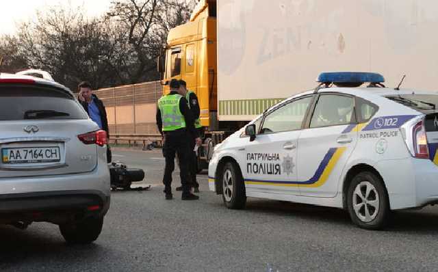 Уже полгода по-новому: почему украинские водители не заметили перемен