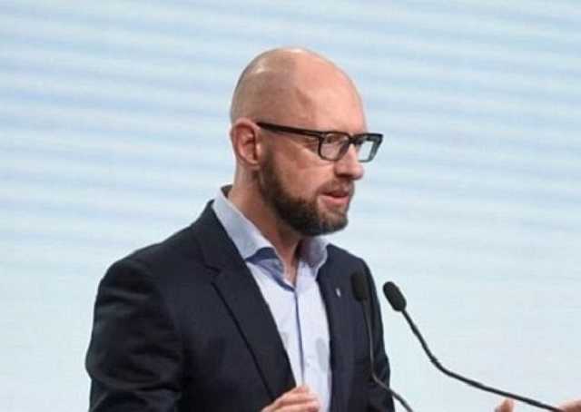 Автор фейку про Арсенія Яценюка видалив свій пост, - Народний фронт