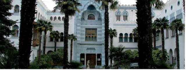 Окупанти у Криму продали українські санаторії, серед них — палац Дюльбер