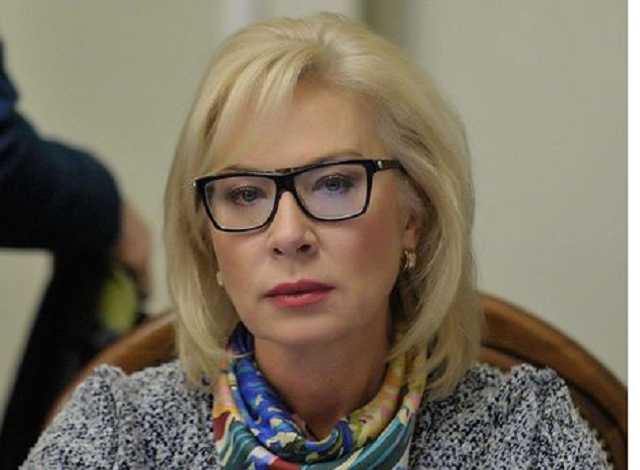 Денисова написала в аппарат российского омбудсмена о нарушении прав Клиха и Гриба