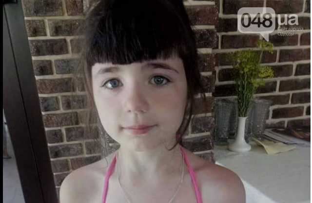 В Затоке на пляже обнаружили маленькую девочку: родителей не могут найти