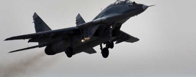 Упал на поле и загорелся. В Польше разбился военный самолет, пилот погиб