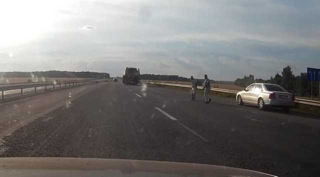 Старый развод по-новому: как жулики подкупают автомобилистов