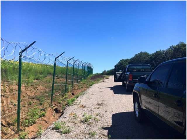 Дыра в "Стене" Яценюка: вскрылись данные о еще одном "незамеченном" фигуранте