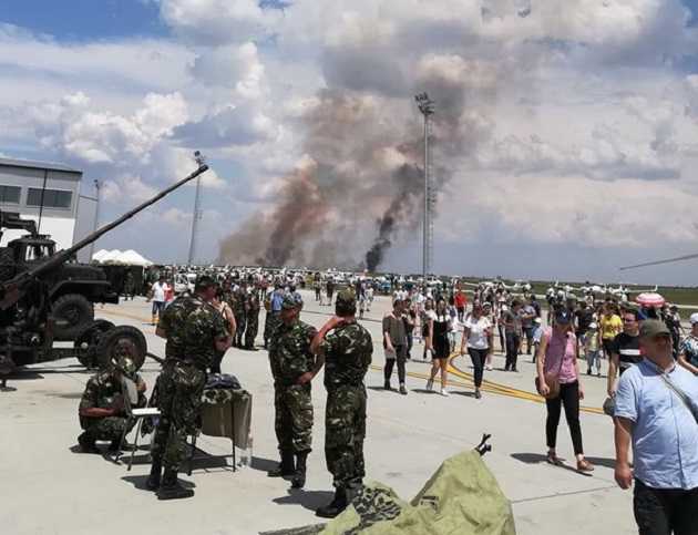 В Румынии во время показательного полета рухнул истребитель