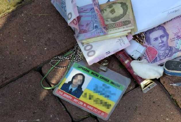 На систематичному хабарництві викрито керівництво митного поста «Стрий»