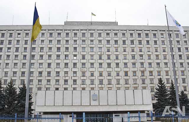 "Честные" выборы: Порошенко хочет контролировать три четверти ЦИК – нардеп