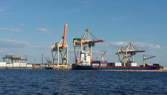 Портовый сбор  по-украински: будет дешевле если вы доплатите