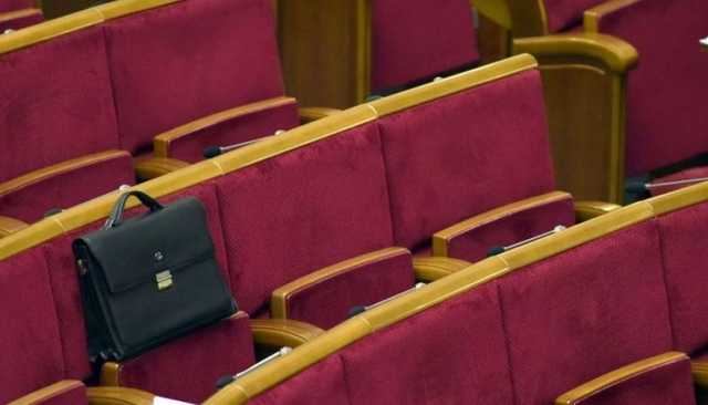 Сергій Лещенко: “Гонитва за “картинкою” перетворила Раду на посміховисько”