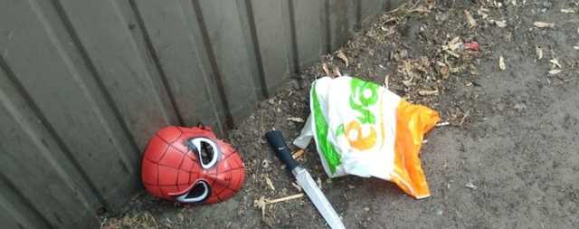 В Киеве поймали преступника, который в маске Человека-паука грабил пункты выдачи кредитов