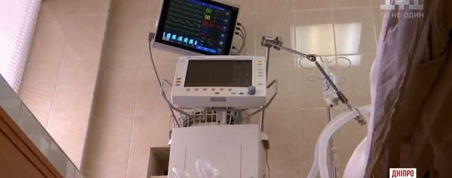 Киевские специалисты прибыли в Чернигов спасать 11-летнего мальчика от дифтерии