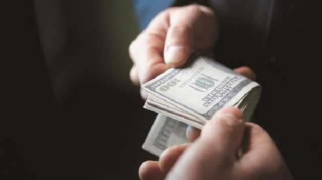 Украина борется с коррупцией, и коррупция... борется с Украиной