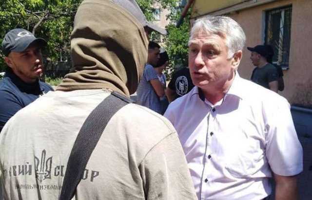 "Правый сектор" сорвал "шабаш" коммунистов в Кривом Роге: опубликованы фото