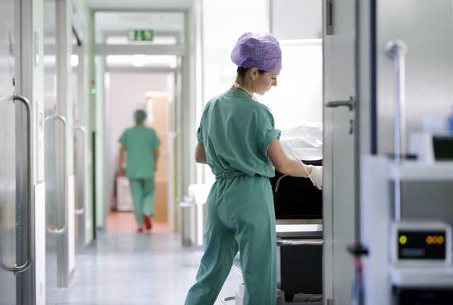 "Однажды установили черную пломбу": рассказ блогера о медицине в Германии