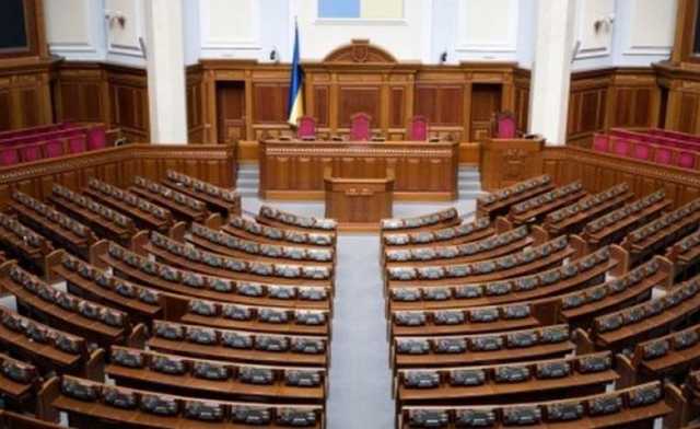 В последний рабочий месяц лета Бойко, Вилкул и Тимошенко почти не голосовали – КИУ