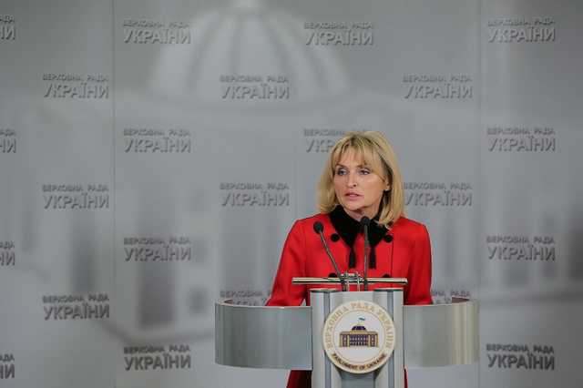 Жену Луценко признали самым эффективным депутатом