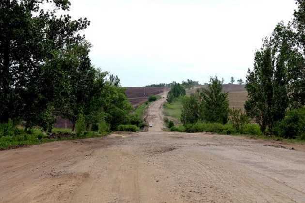 «Париж — Даккар» по-донбасски. Как война убила дороги Луганщины