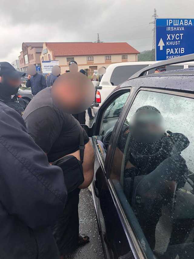 На Закарпатье задержали крупного торговца наркотиками, промышлявшего опием