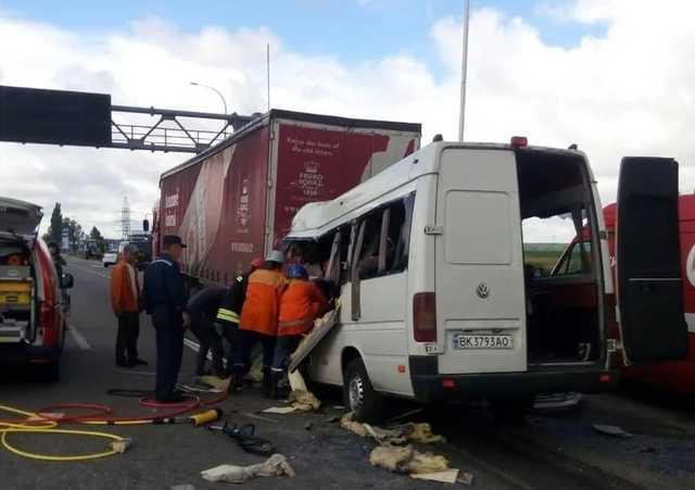 Полиция задержала владельца маршрутки, которая попала в смертельное ДТП в Житомирской области