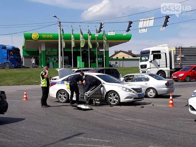 В Виннице полицейские спровоцировали ДТП, пострадал патрульный