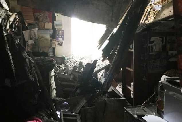 В Житомире в жилом доме рухнул потолок, всех жильцов эвакуировали