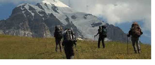 В Грузии сообщили, что спустили с гор тело сорвавшегося украинского туриста