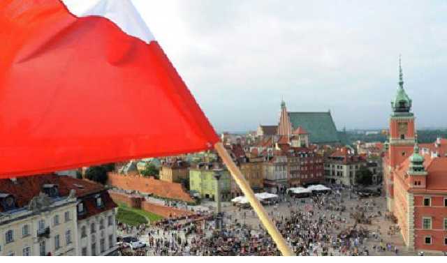 Польша рада украинским мигрантам - спикер Сената