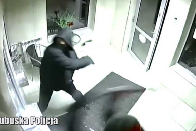 Украинцы с молотками ограбили обменник в Польше