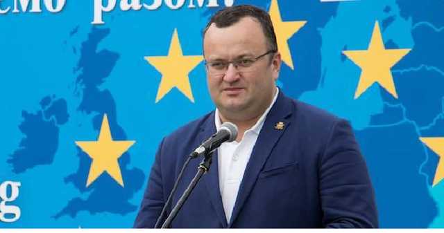 В Черновцах депутаты горсовета проголосовали за отставку мэра