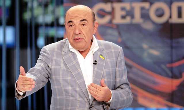 Рабинович: За счет украинской земли мы повысим пенсии и соцвыплаты