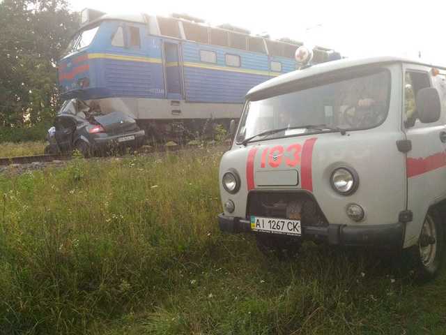 Водитель, погибший под поездом «Киев-Бердянск», дважды нарушал ПДД на этом же переезде