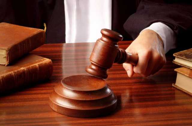 Новые адвокаты Януковича в знак протеста покинули заседание