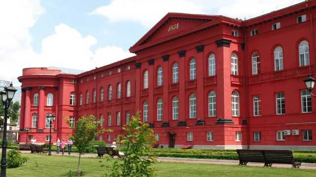 Вузы и рынок труда: почему в стране готовят безработных